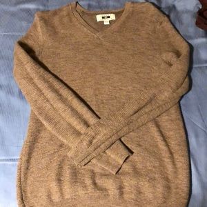 V-neck sweater